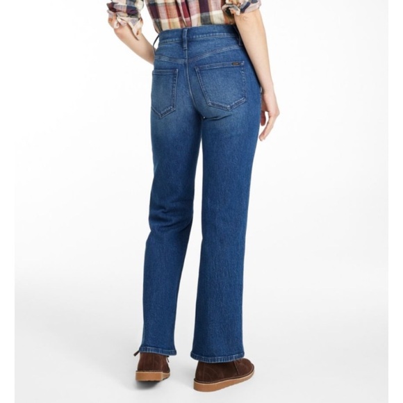 L.L. Bean Original Fit/Relaxed Hi Rise 90’s Mom Jean - Picture 1 of 4